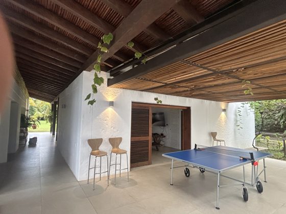 Espace jeux de la Villa Las Guacamayas : billard, ping-pong et barbecue